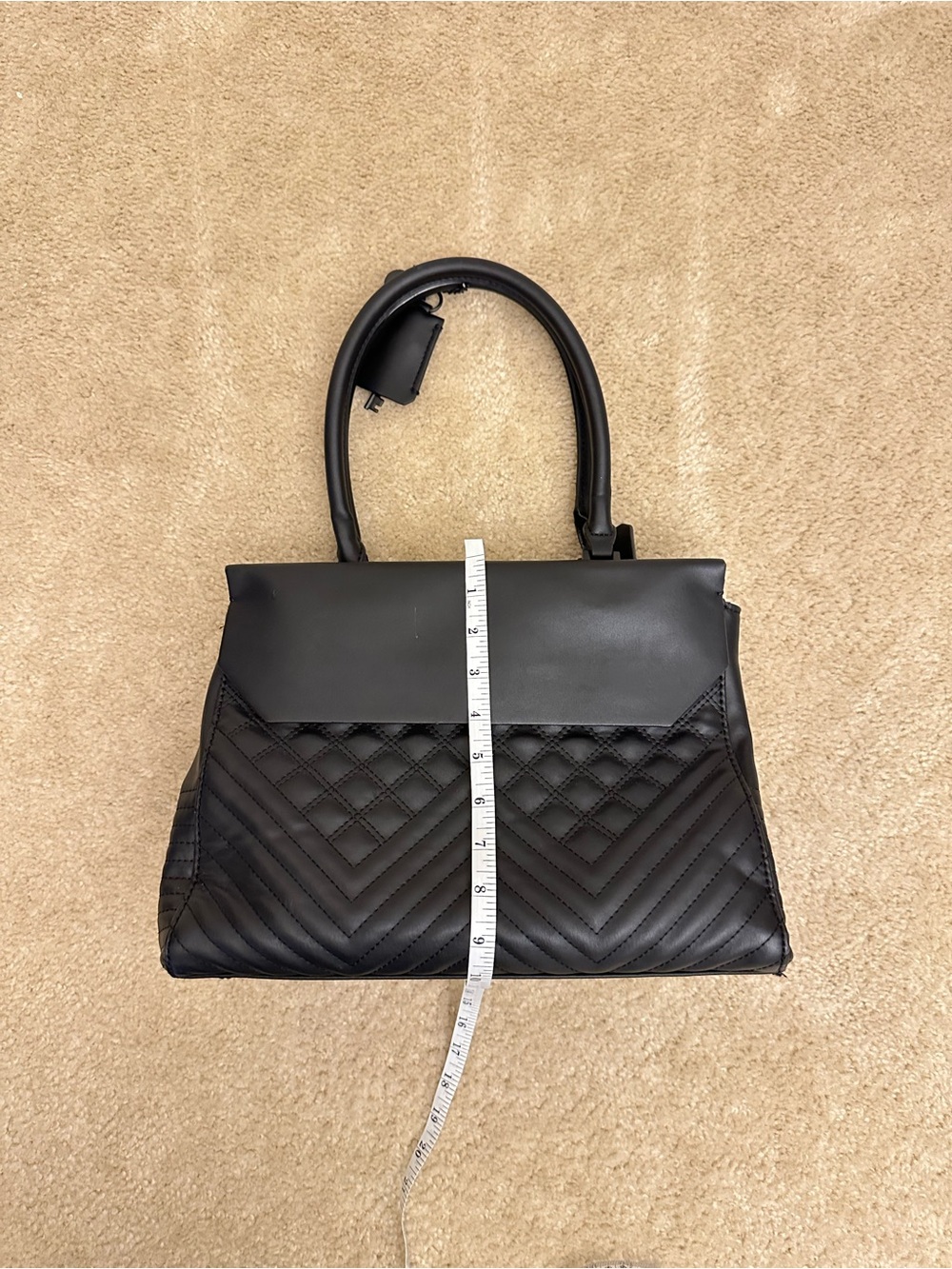 GUESS Black Quilted Large Purse with Top Handle Functional Travel Classy - Picture 2 of 14